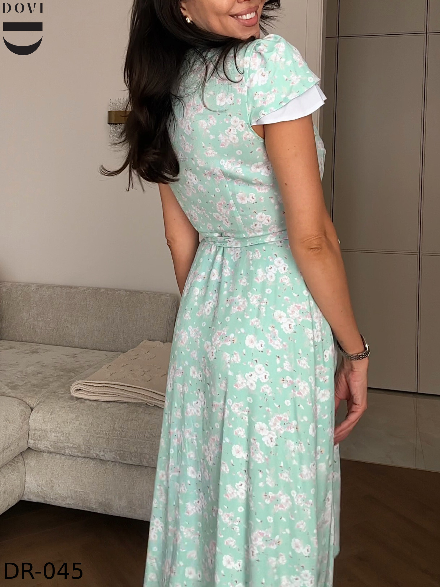 middle-length-dress-with-a-smell-mint-flower-print-4-1500×2000