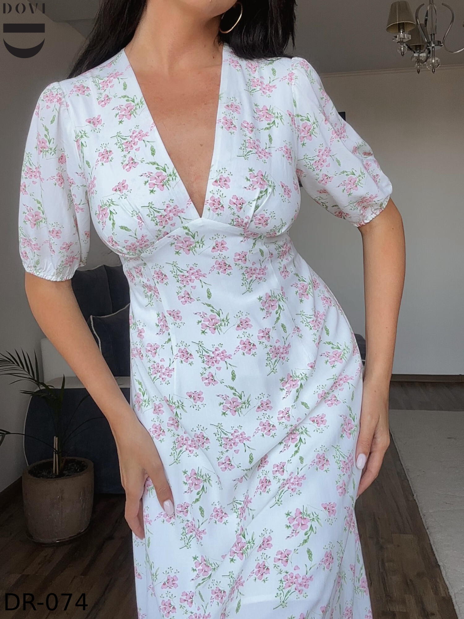 midi-floor-short-sleeve-with-virz-on-the-back-print-rozhevi-kviti-4-1500×2000